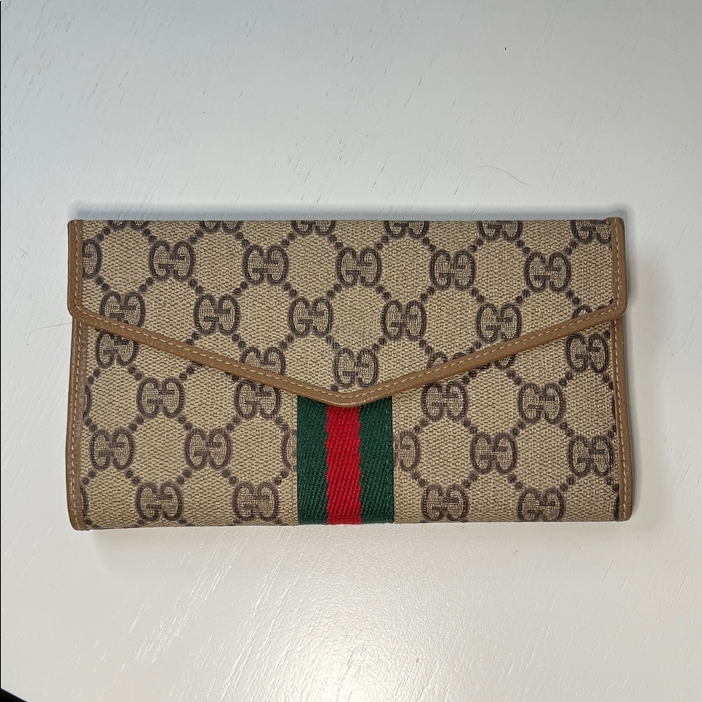 Gucci vintage authentic Brown Monogram Wallet sherry Red and Green Stripe wallet